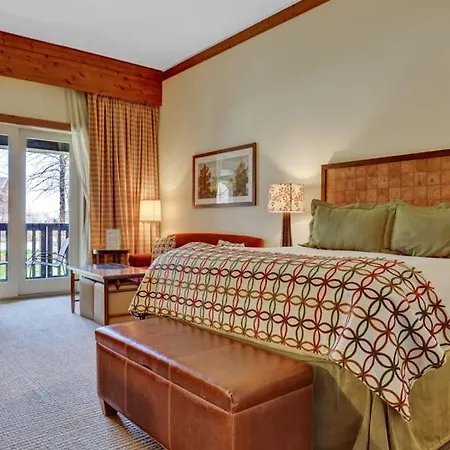 1116 Lodge At Spruce Peak Ski In Ski In Ski Out King Studio By Stowe Mountain Rentals